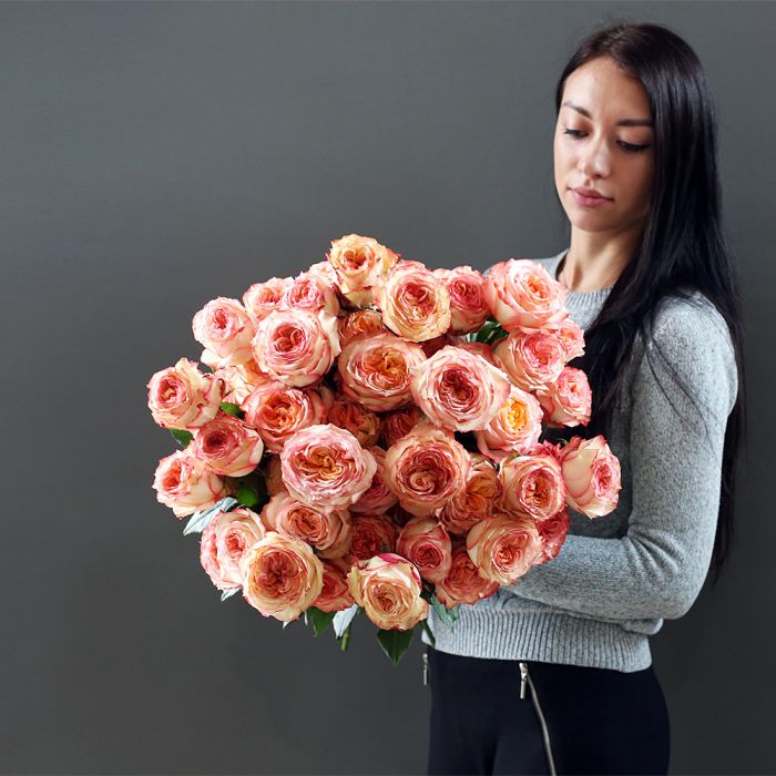Абрикосовые розы 51шт. ― Мята