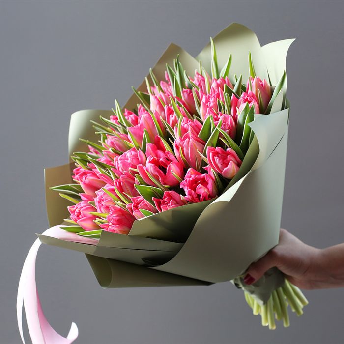 Малиновые тюльпаны 35 шт. ― Мята