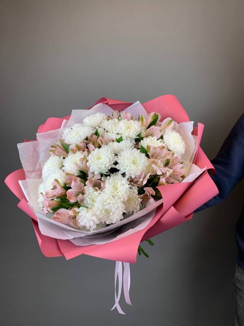 Хризантема с альстромерией 