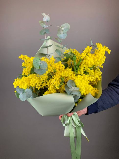 Мимоза с эвкалиптом