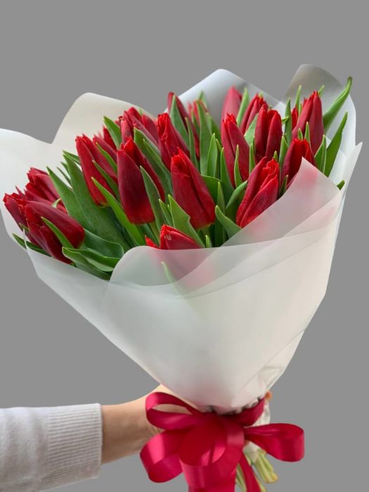 Тюльпаны красные ― Мята