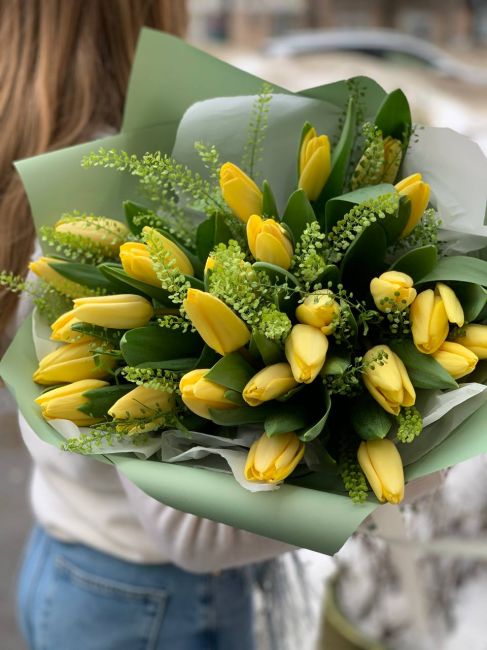 Тюльпаны с тласпи